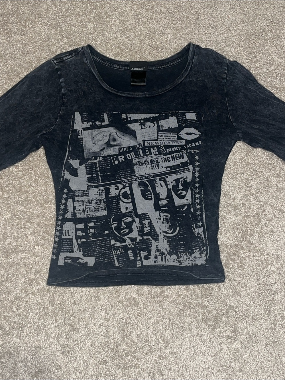 New York & Company Black Graphic Scoop Neck Long Sleeve Top